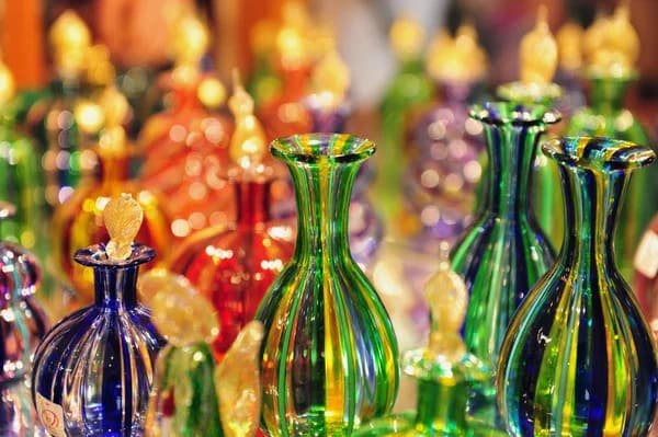 depositphotos_11117168-stock-photo-glasswork-on-murano-island-italy